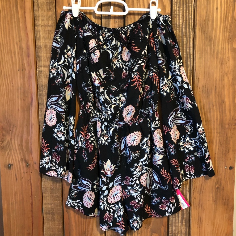 NWT xhilaration extra small off shoulder romper - Picture 1 of 4